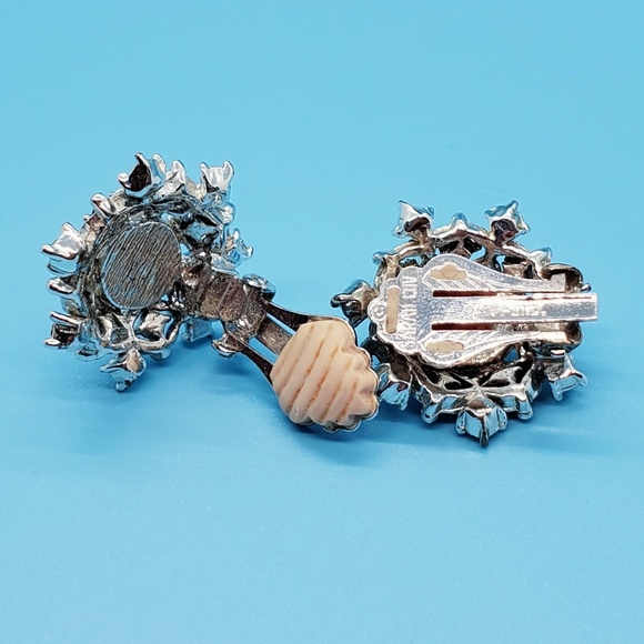 VINTAGE Sarah Coventry pearl rhinestone clips silver tone prom wedding - Picture 4 of 5